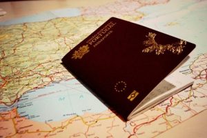 Qual a diferença entre atribuição e aquisição de cidadania portuguesa?